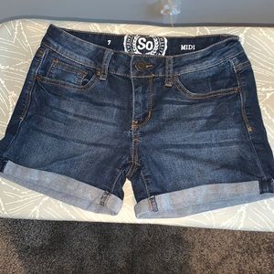 So Jean Shorts Midi Size 7 Dark Wash